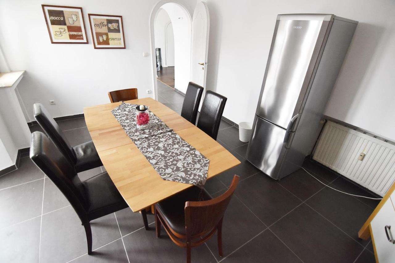 Dorya Am Ring Apartment Koln Bagian luar foto
