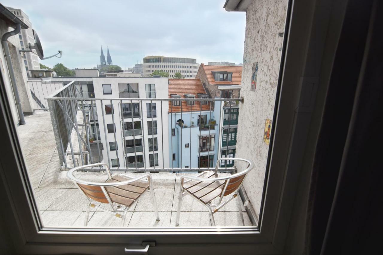 Dorya Am Ring Apartment Koln Bagian luar foto