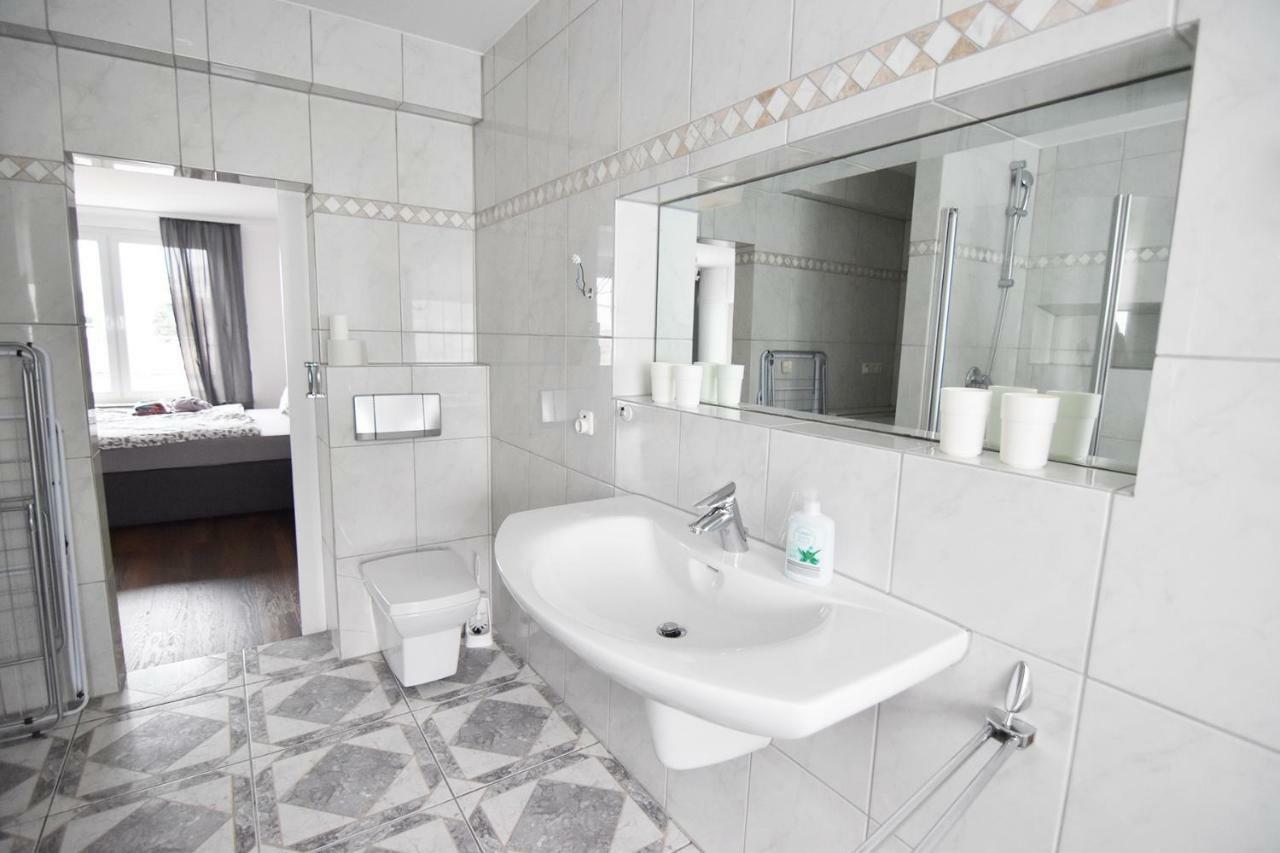 Dorya Am Ring Apartment Koln Bagian luar foto